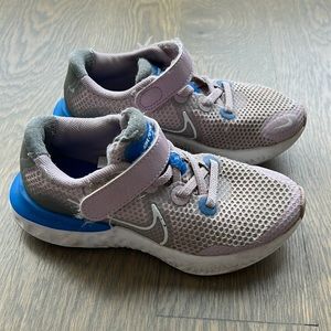 Toddler Nike, Size 11